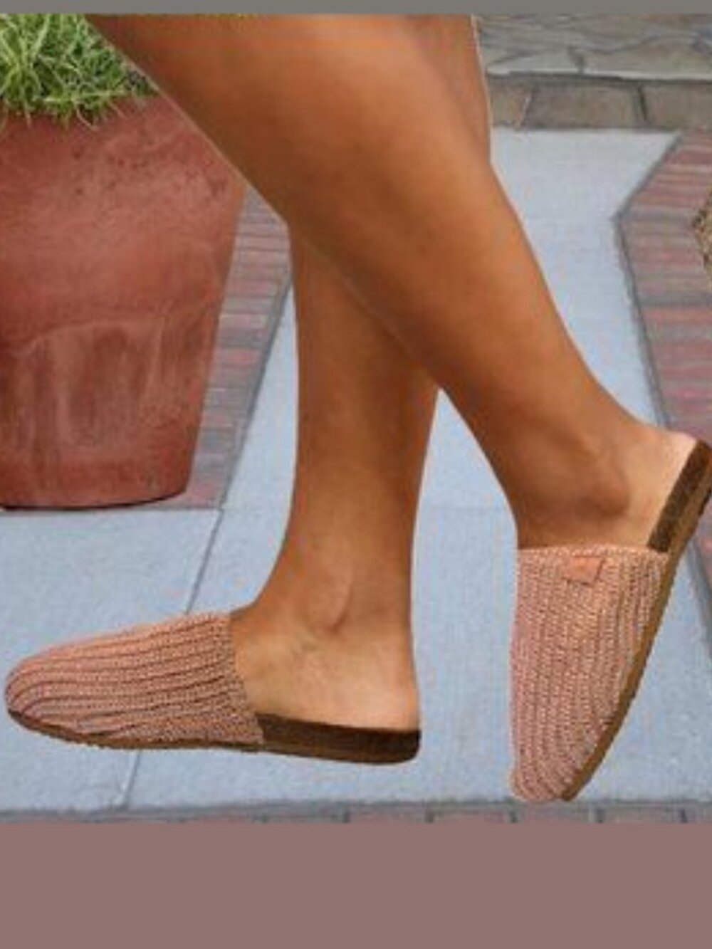 Danskin Women's Woven Slip-On Slide Mules Sz 9  NWT